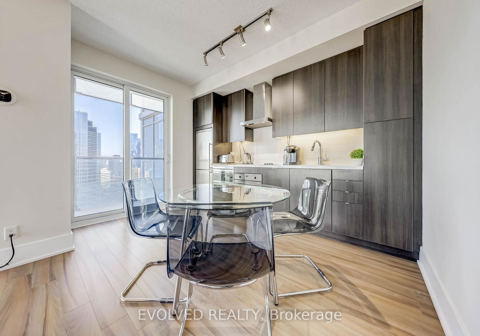 300-front-street-toronto-ontario-c12275237