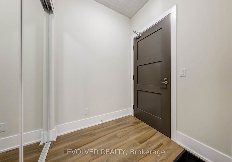 300-front-street-toronto-ontario-c12275237
