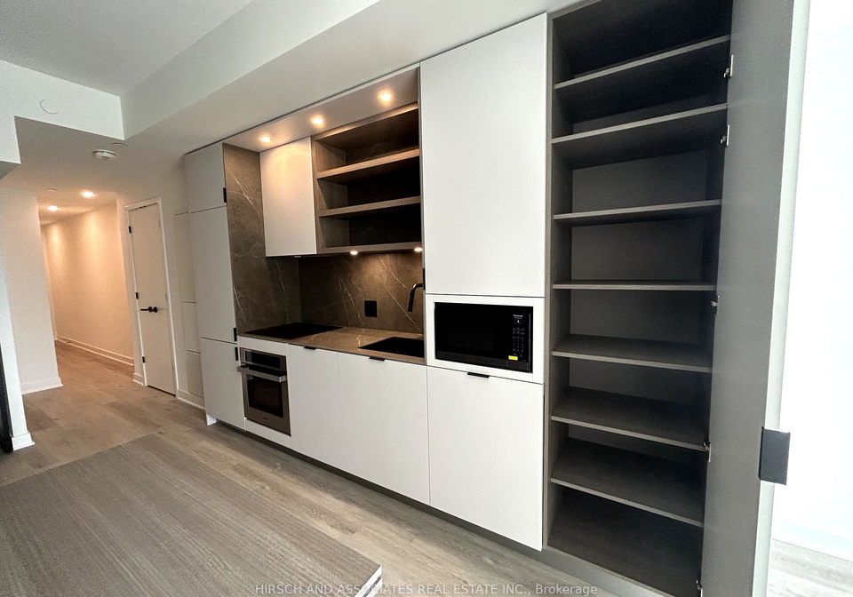 55-charles-street-e-toronto-ontario-c12275280