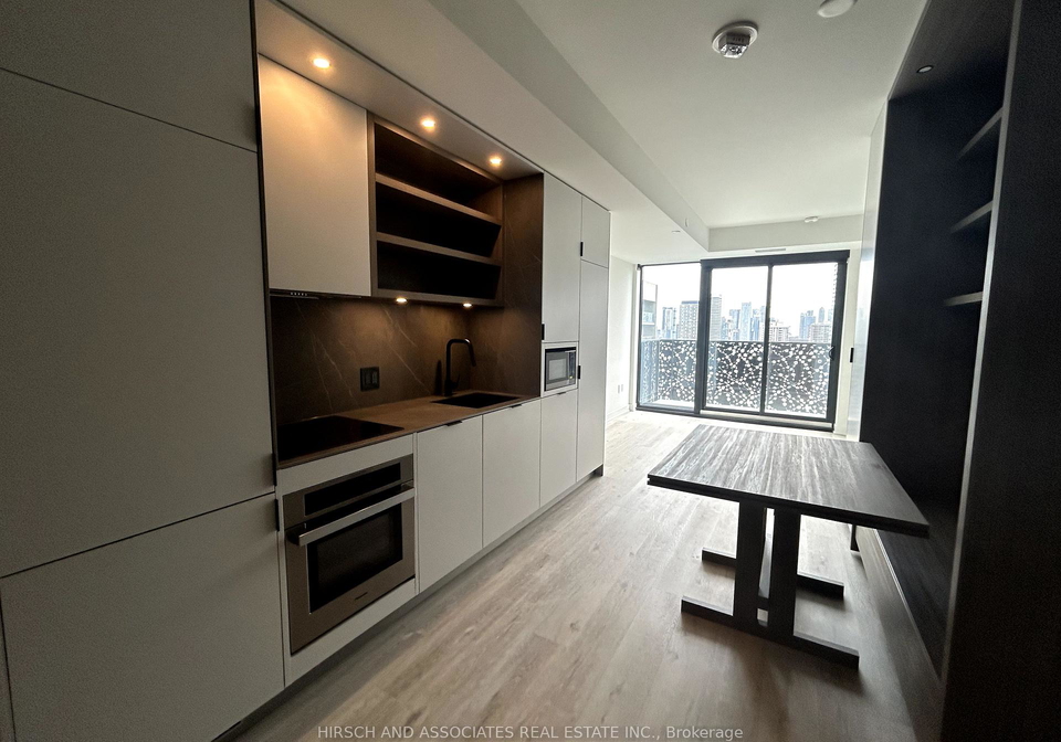 55-charles-street-e-toronto-ontario-c12275280