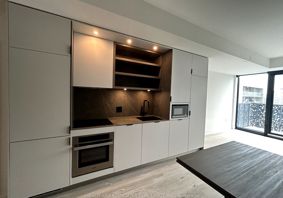 55-charles-street-e-toronto-ontario-c12275280