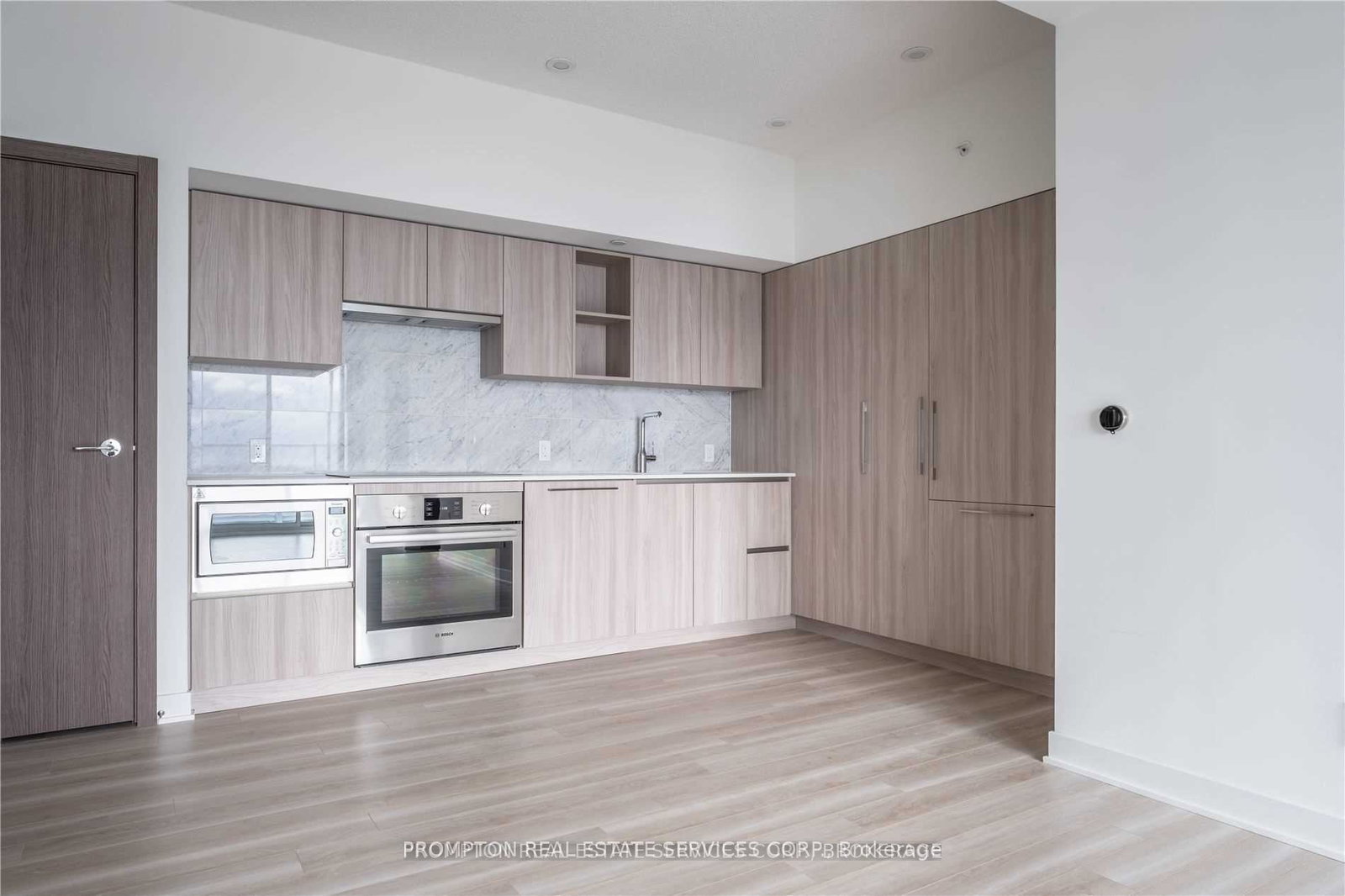 17-bathurst-street-toronto-ontario-c12275311