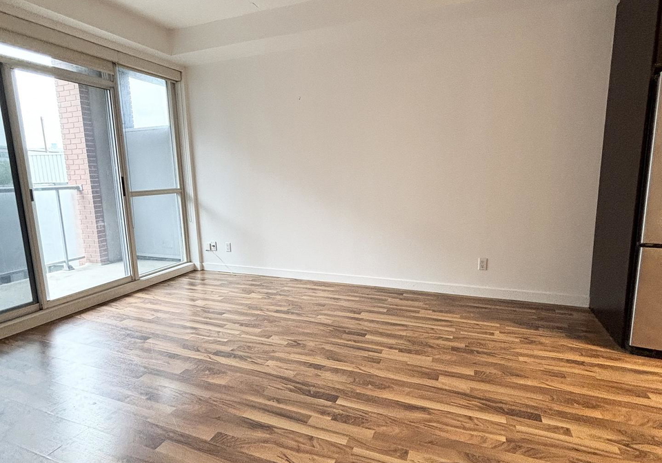 1-shaw-street-toronto-ontario-c12275546