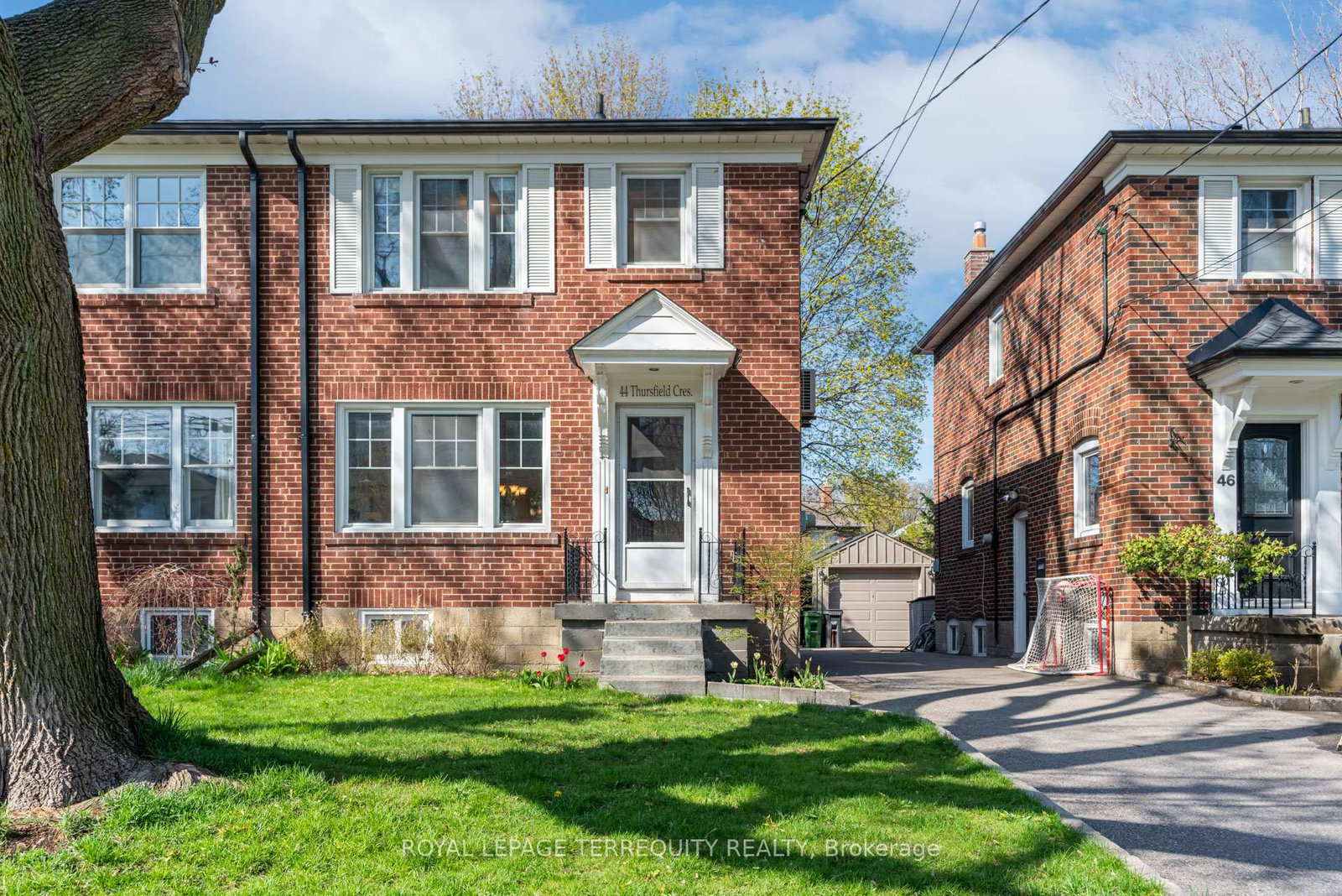 44-thursfield-crescent-east-york-ontario-c12275554