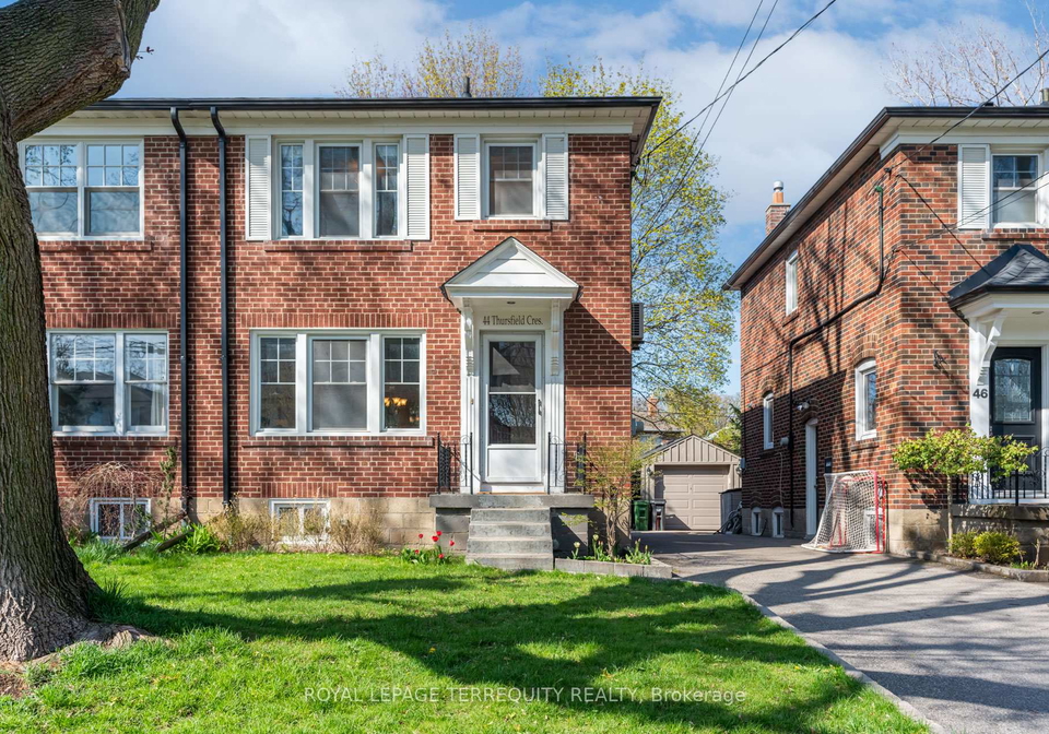 44-thursfield-crescent-east-york-ontario-c12275554