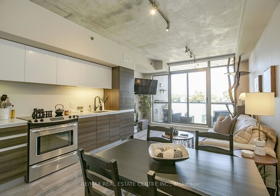 8-gladstone-avenue-toronto-ontario-c12275598