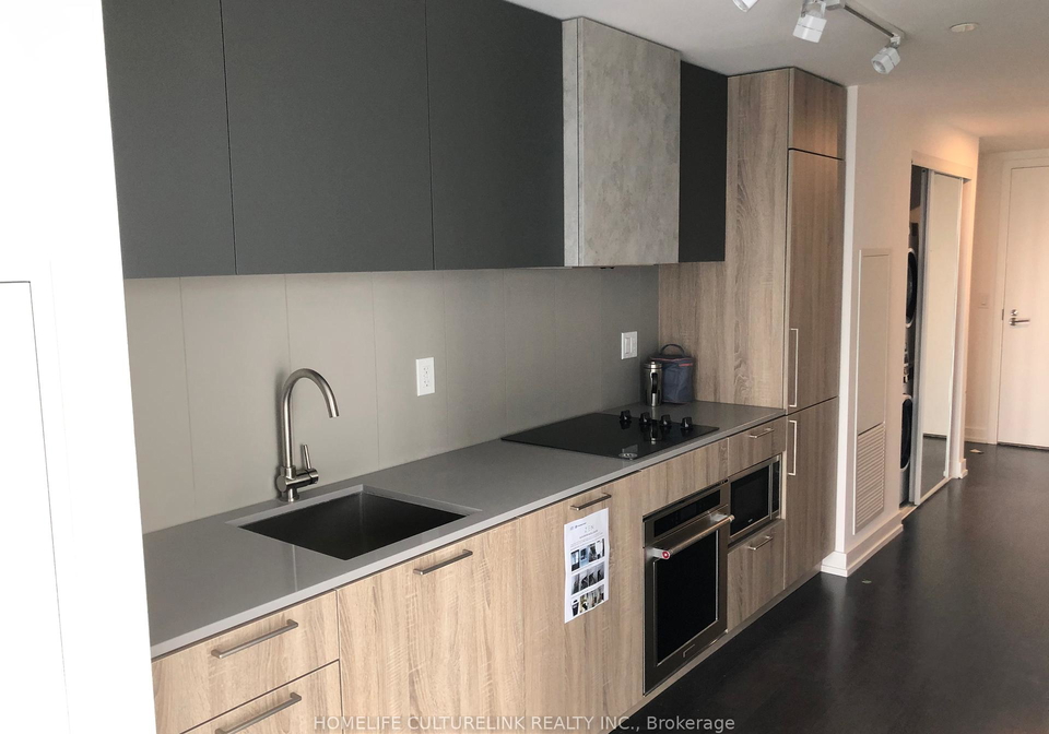 19-western-battery-road-toronto-ontario-c12275630