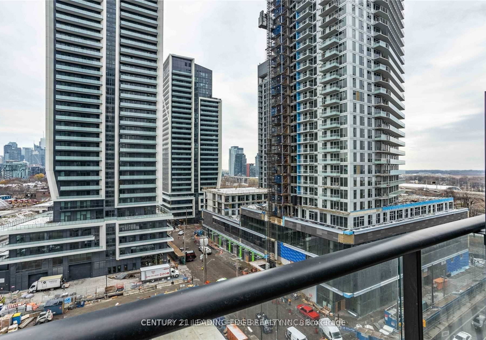19-western-battery-road-toronto-ontario-c12275779