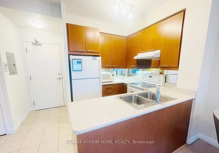 1121-bay-street-toronto-ontario-c12275800