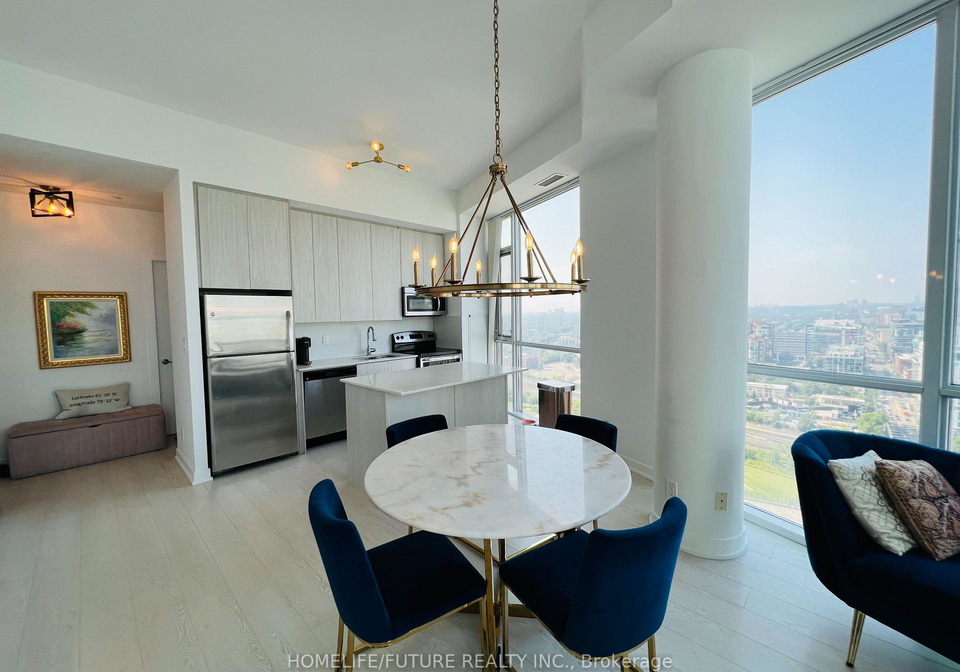 20-bruyeres-mews-toronto-ontario-c12276042