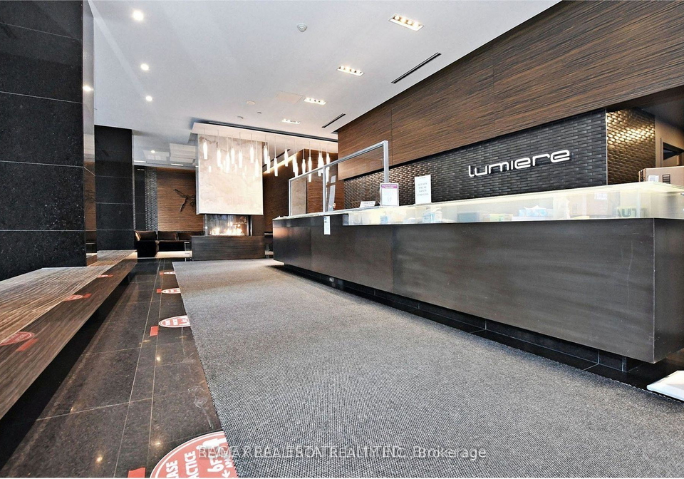 770-bay-street-toronto-ontario-c12276084