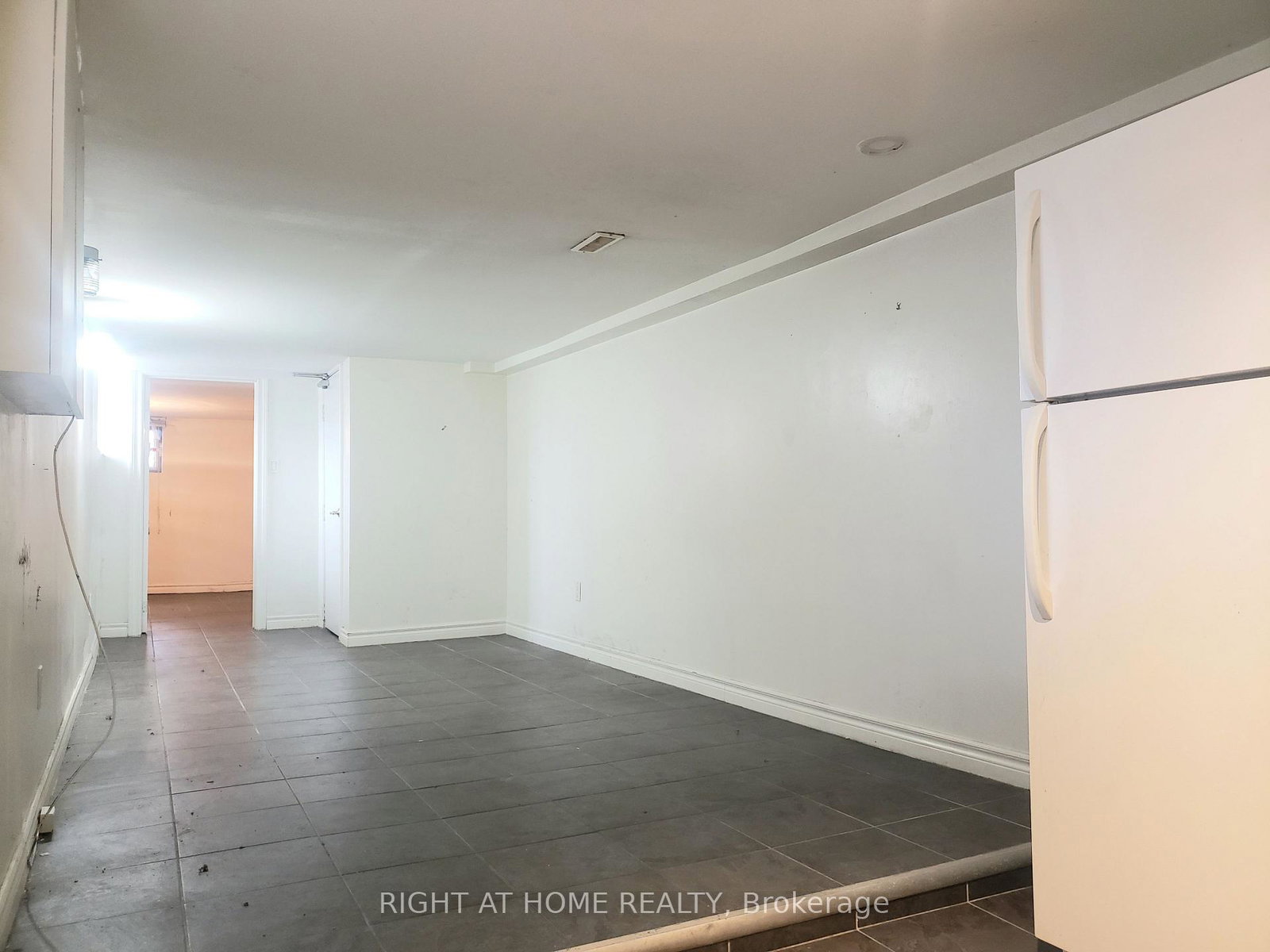 23-lumbervale-avenue-toronto-ontario-c12276104