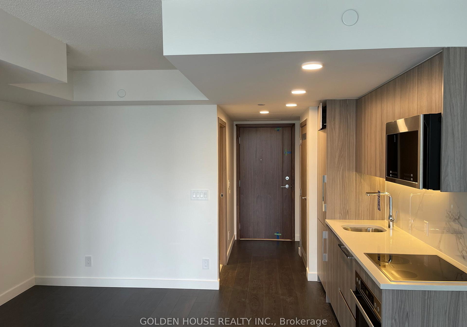 38-widmer-street-toronto-ontario-c12276226