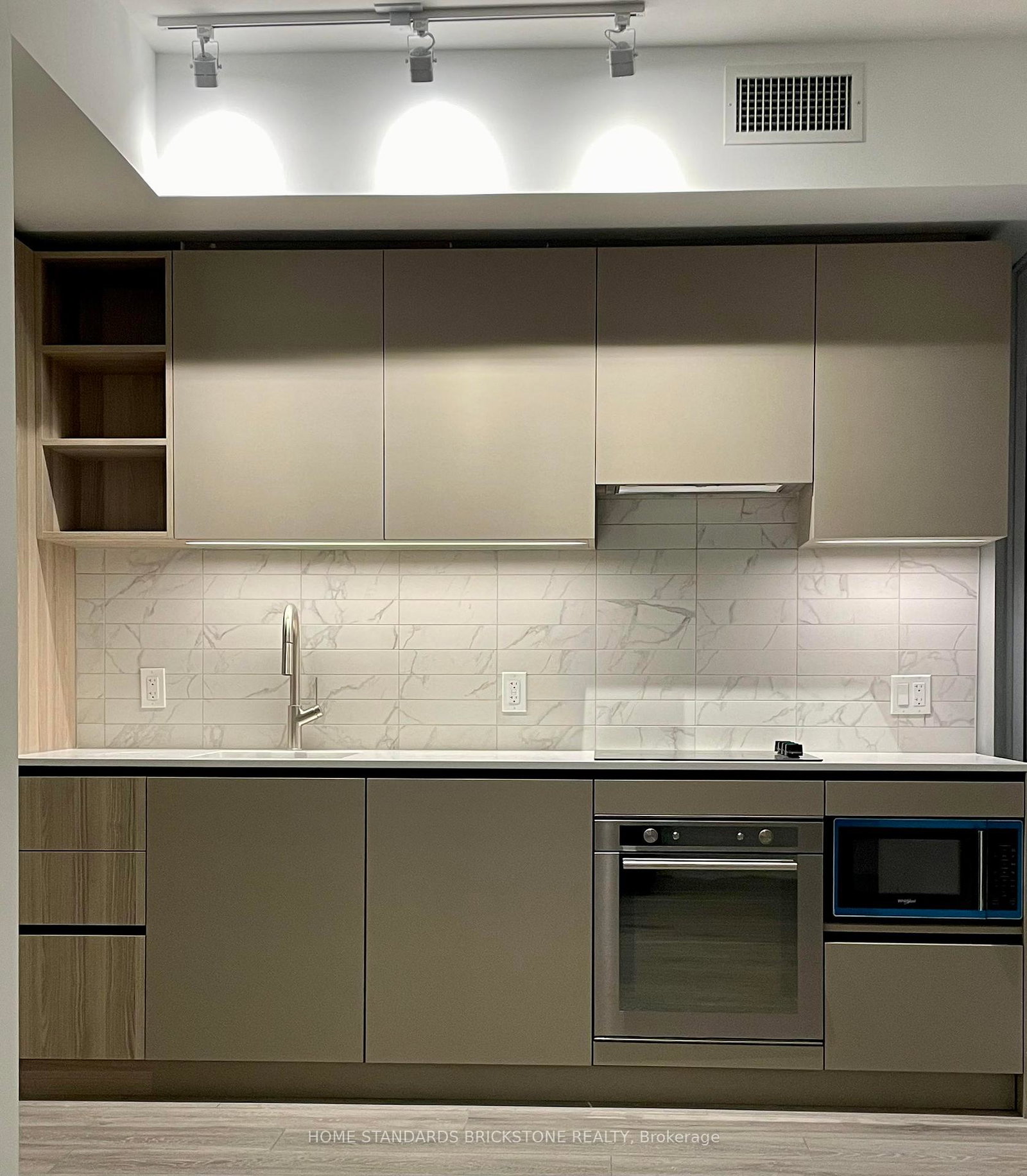 55-mercer-street-toronto-ontario-c12276228