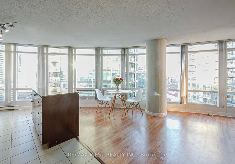 361-front-street-w-w-toronto-ontario-c12276300