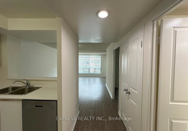 942-yonge-street-toronto-ontario-c12276350