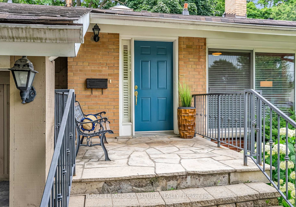 141-three-valleys-drive-north-york-ontario-c12276431