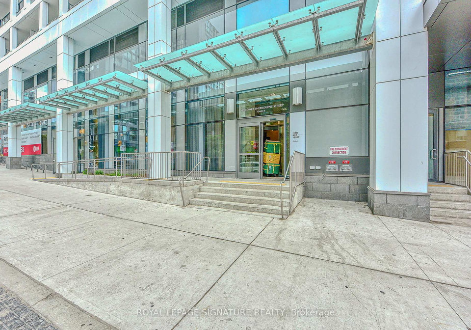 135-lower-sherbourne-street-toronto-ontario-c12277222