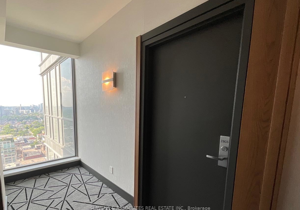 8-charlotte-street-toronto-ontario-c12277244