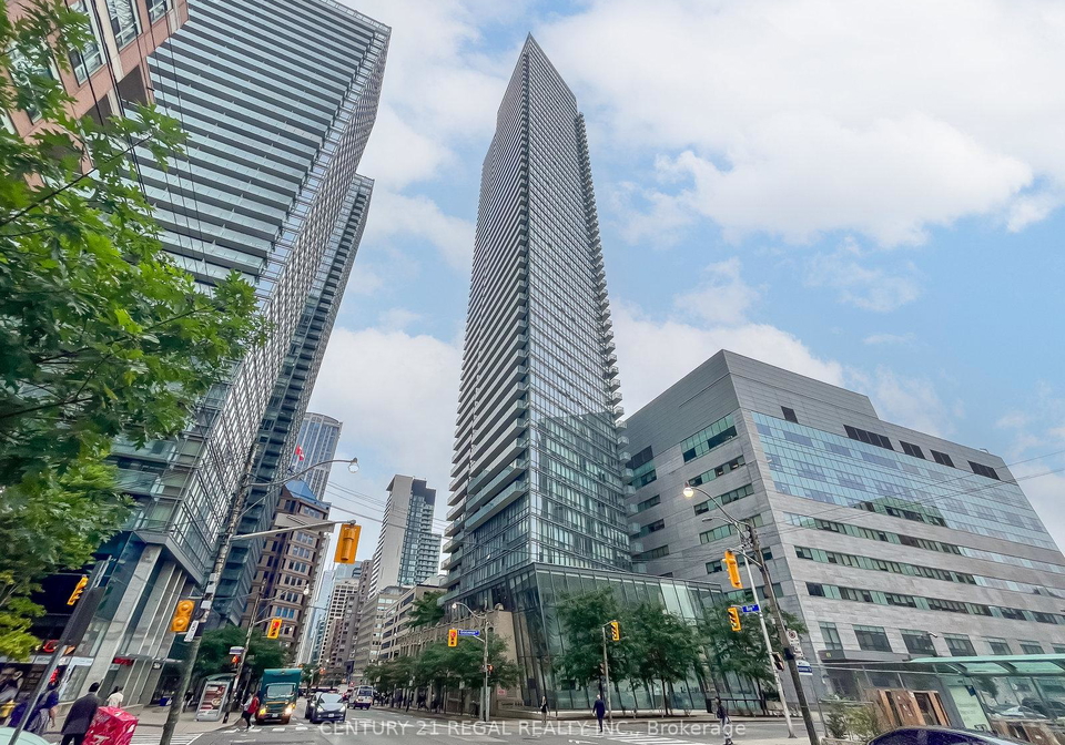832-bay-street-toronto-ontario-c12277754