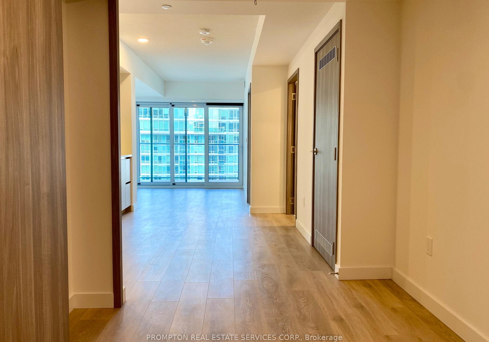 3-concord-cityplace-way-toronto-ontario-c12277782