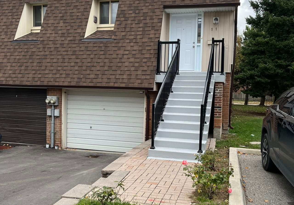 11-yellow-birch-way-w-w-north-york-ontario-c12277836