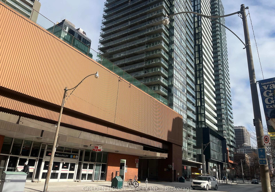 22-wellesley-street-e-e-toronto-ontario-c12277997