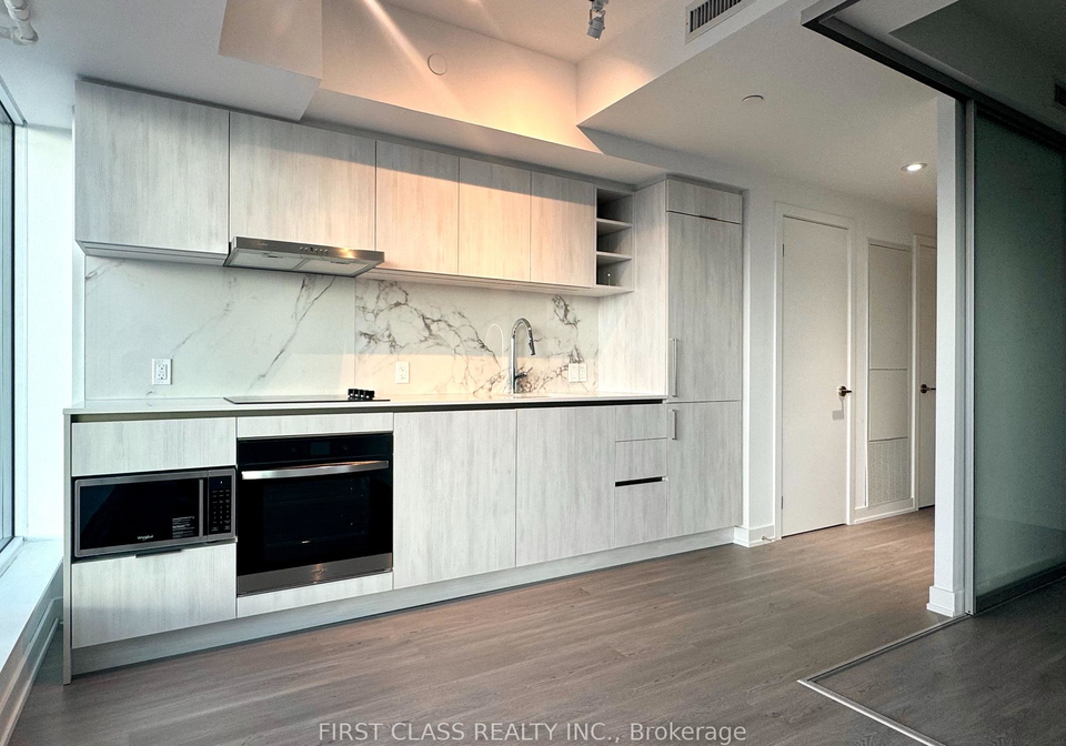 8-wellesley-street-w-w-toronto-ontario-c12278074