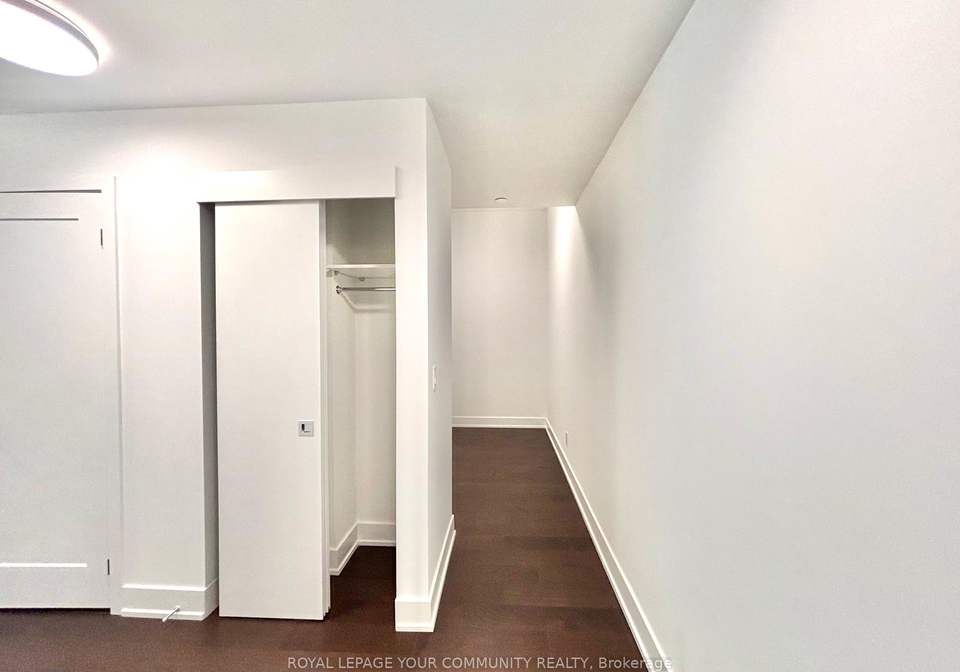 8-manor-road-toronto-ontario-c12278430
