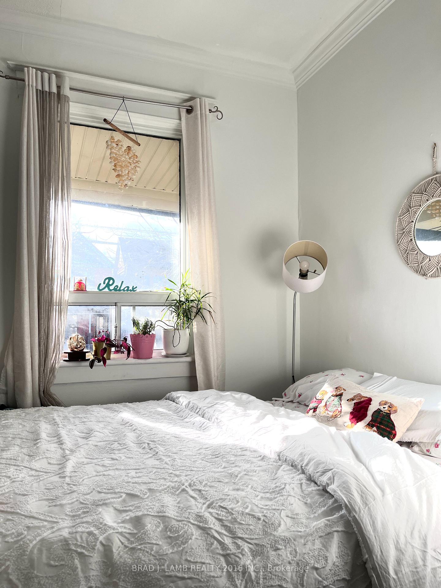 552-dupont-street-toronto-ontario-c12278606
