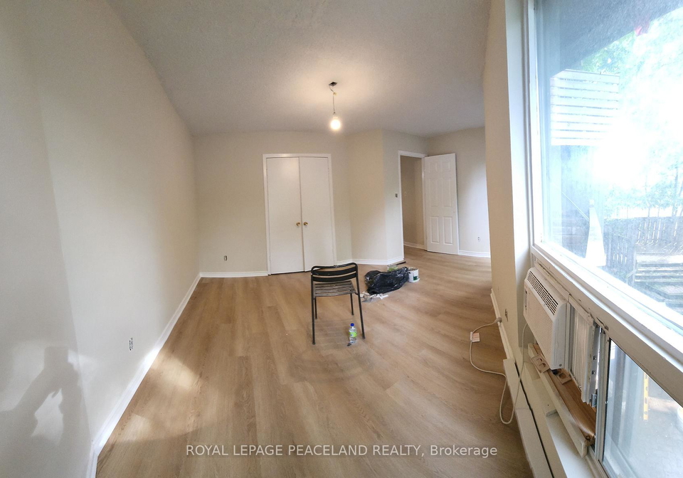 558-spadina-crescent-toronto-ontario-c12278615
