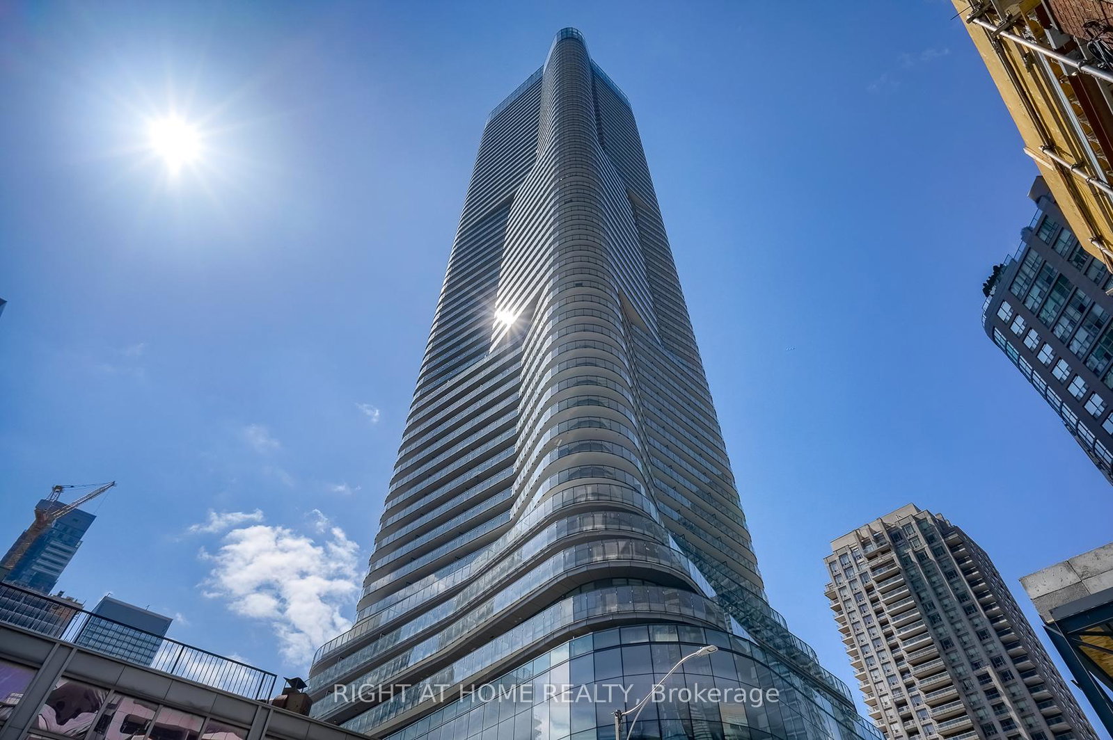 11-wellesley-street-w-w-toronto-ontario-c12278657