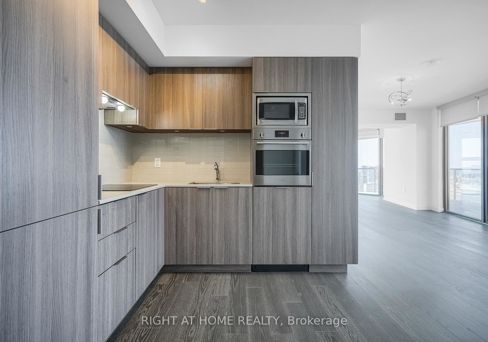 11-wellesley-street-w-w-toronto-ontario-c12278657