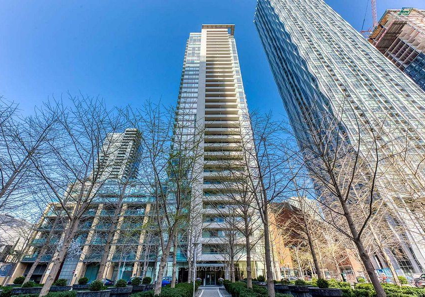 18-yorkville-avenue-toronto-ontario-c12278759