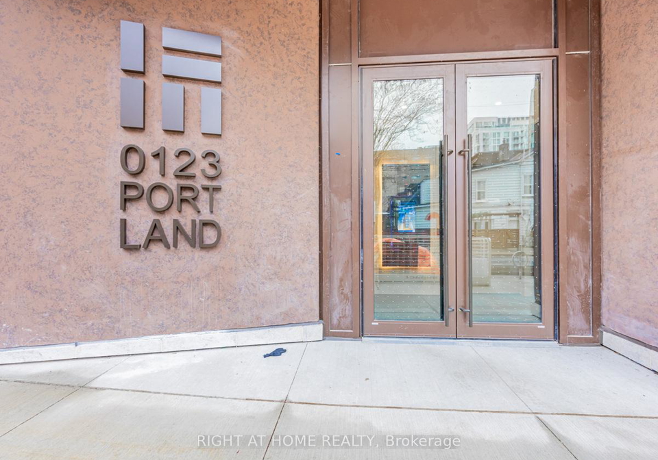 123-portland-street-toronto-ontario-c12279076