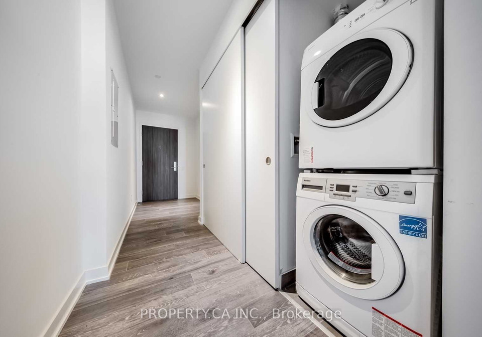 185-roehampton-avenue-toronto-ontario-c12279533