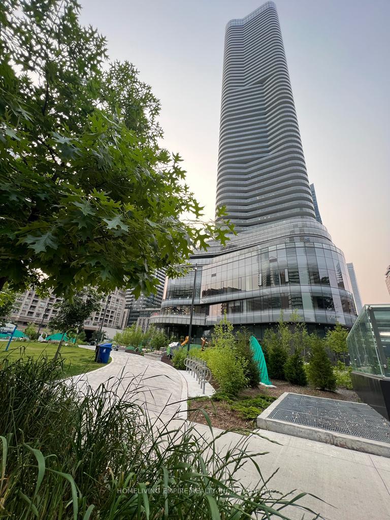 11-wellesley-street-w-w-toronto-ontario-c12279637