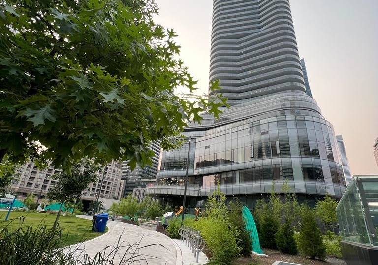 11-wellesley-street-w-w-toronto-ontario-c12279637