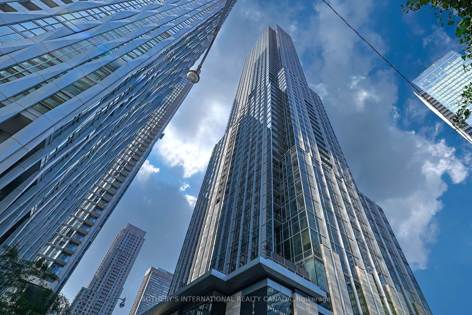 11-yorkville-avenue-toronto-ontario-c12279680