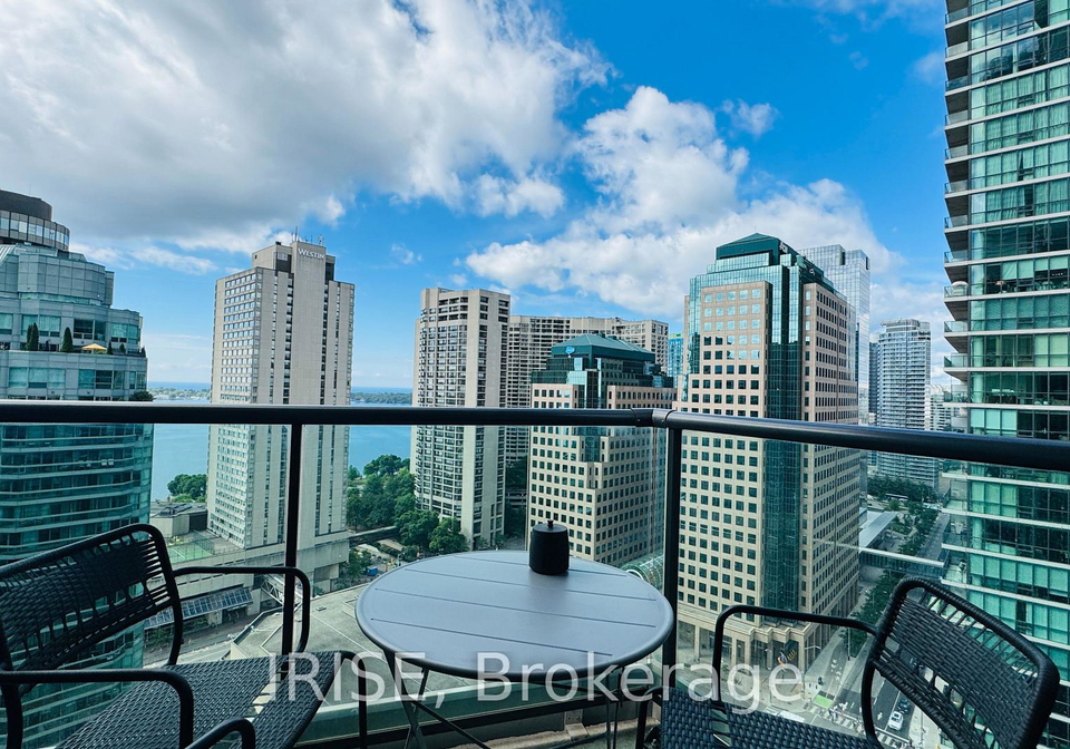 12-yonge-street-toronto-ontario-c12280285