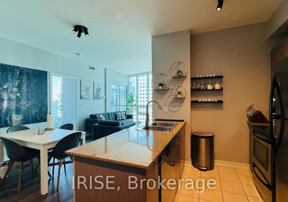 12-yonge-street-toronto-ontario-c12280285