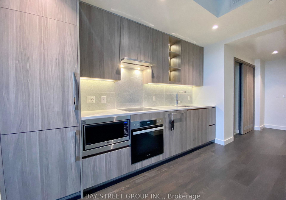 95-mcmahon-drive-north-york-ontario-c12280311