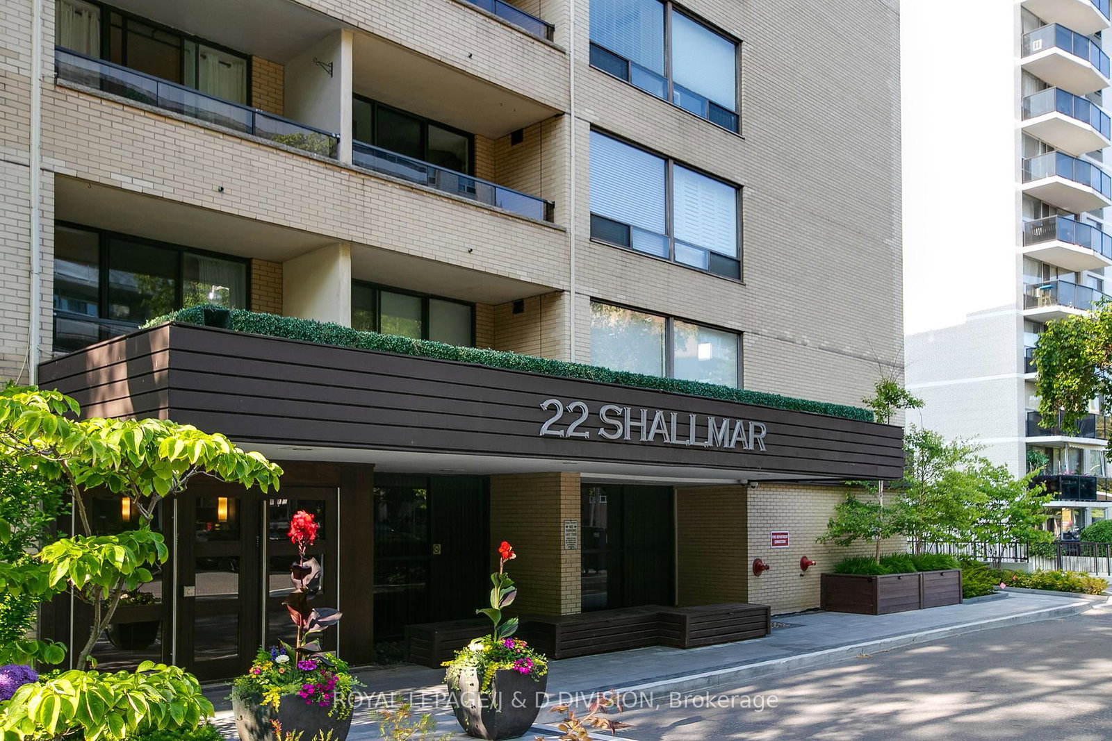 22-shallmar-boulevard-toronto-ontario-c12280346