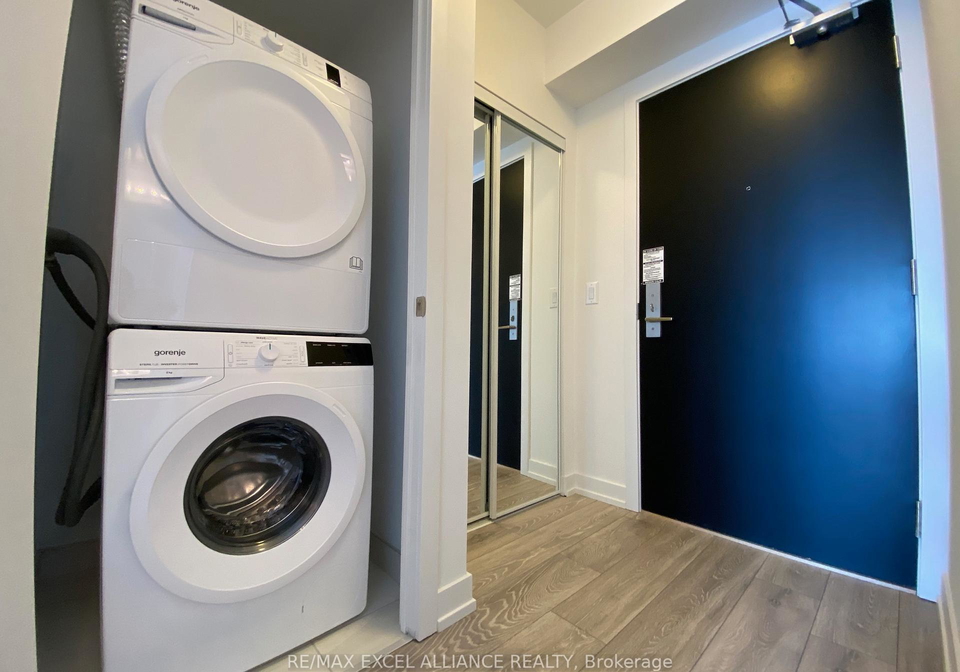 159-wellesley-street-e-e-toronto-ontario-c12280429
