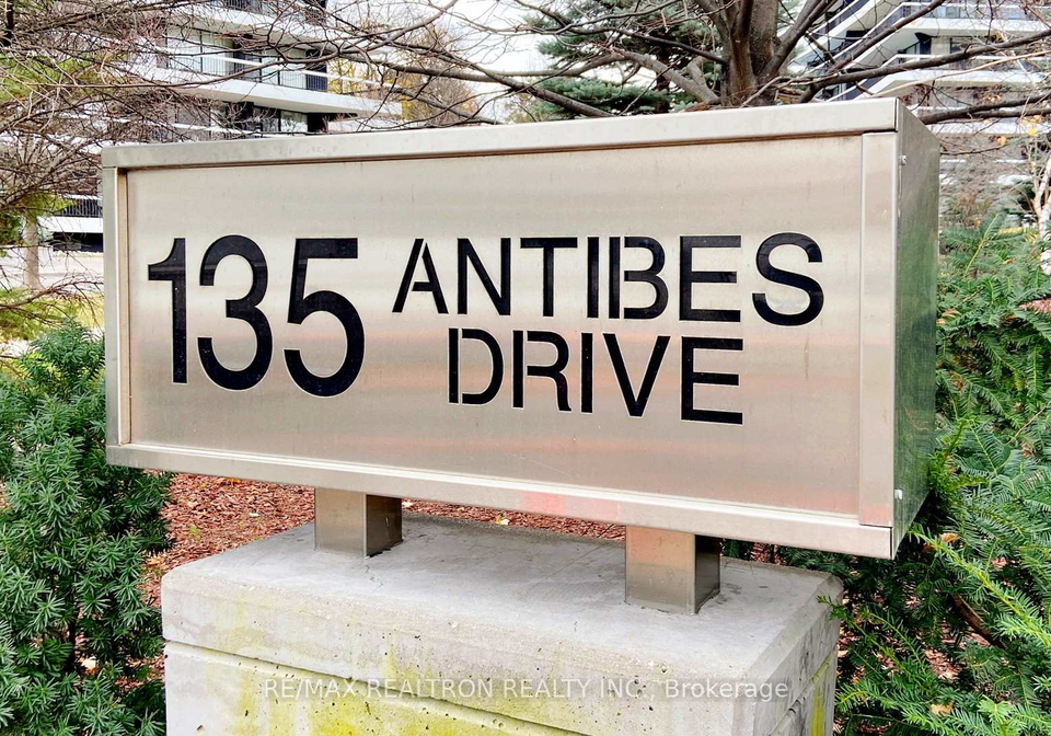 135-antibes-drive-toronto-ontario-c12280495