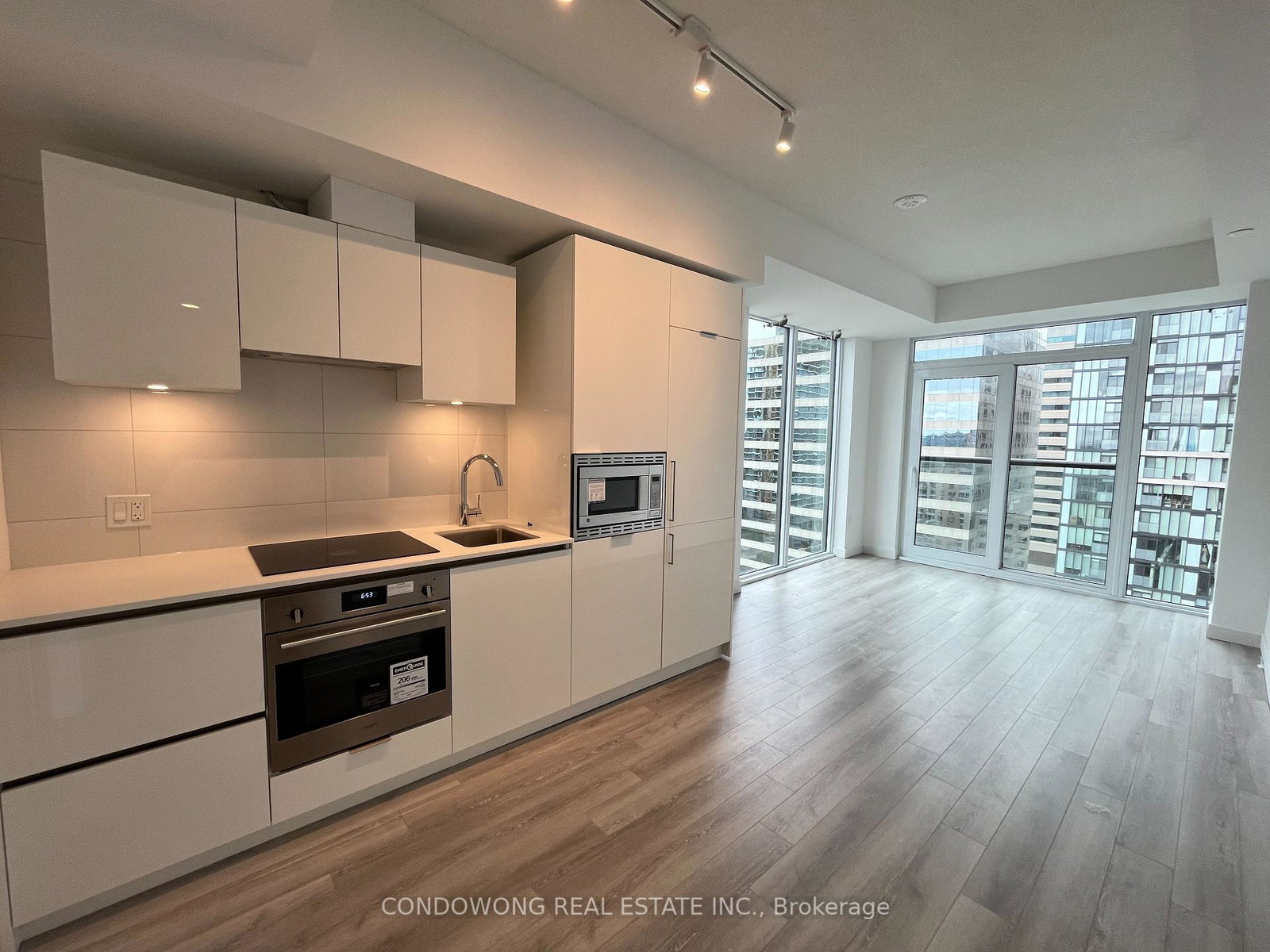 121-st-patrick-street-toronto-ontario-c12280499