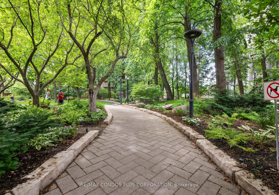 61-st-clair-avenue-w-w-toronto-ontario-c12280695