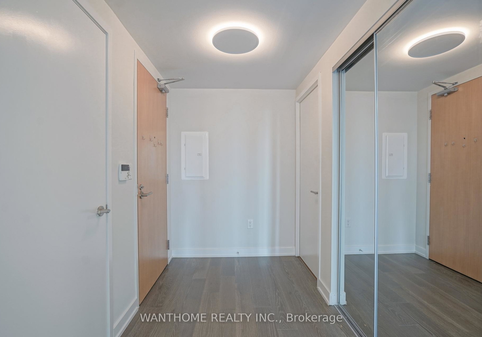 11-wellesley-street-w-w-toronto-ontario-c12280824