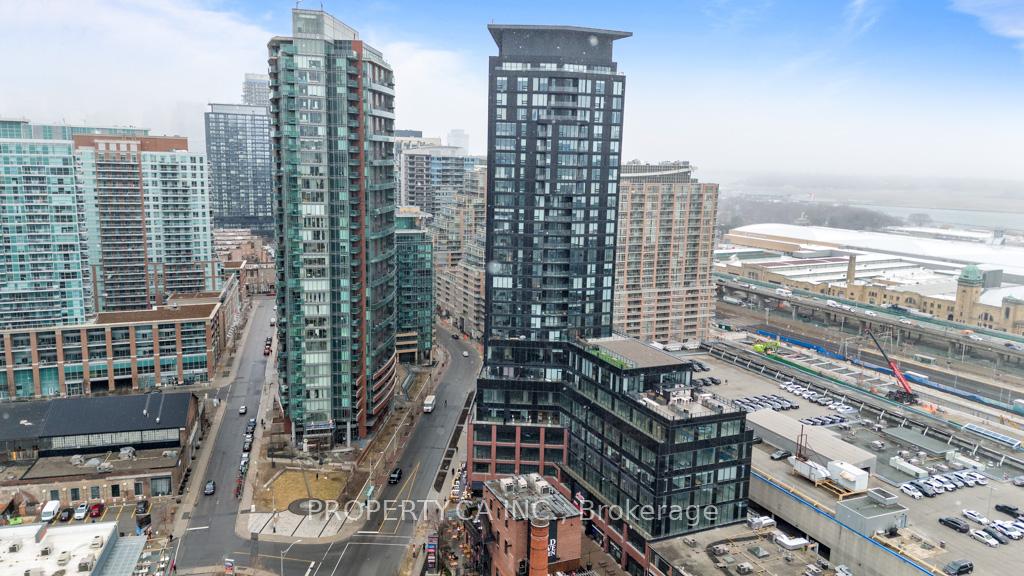 135-east-liberty-street-toronto-ontario-c12280970