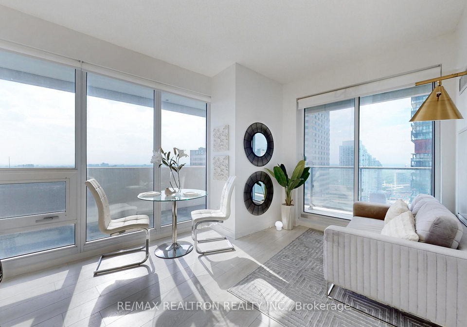 2221-yonge-street-toronto-ontario-c12281292